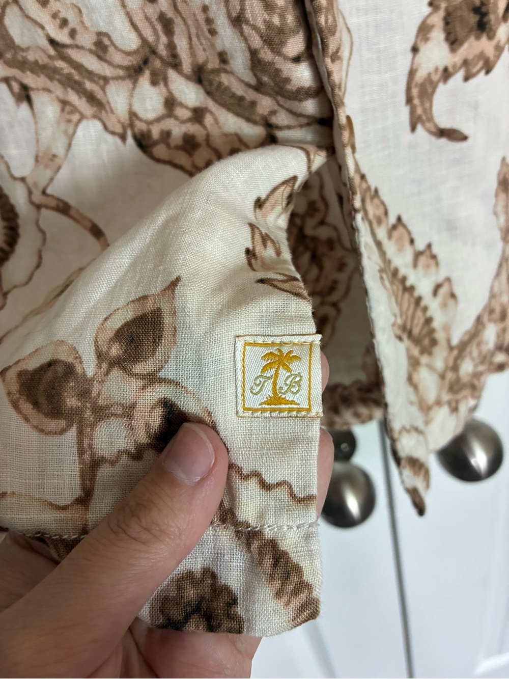Tommy Bahama Cream & Brown Floral button up Shirt size L - Picture 10 of 13